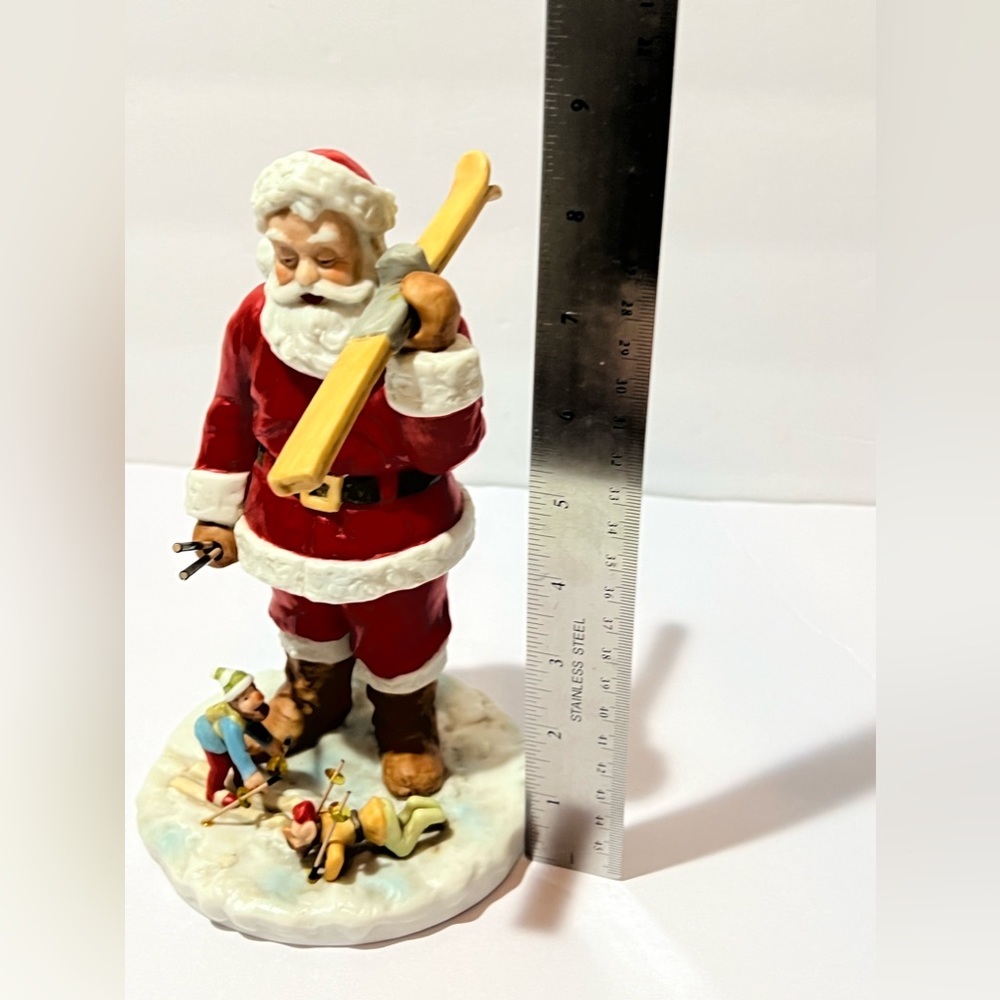 Rare Ceramic Santa Possible Dreams Santa’s Time Off Day On The Slopes Snow Ski - Picture 3 of 16